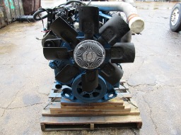 Navistar DT466E engine