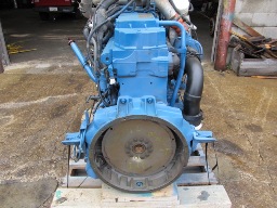 Navistar DT466E engine