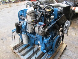Navistar DT466E engine